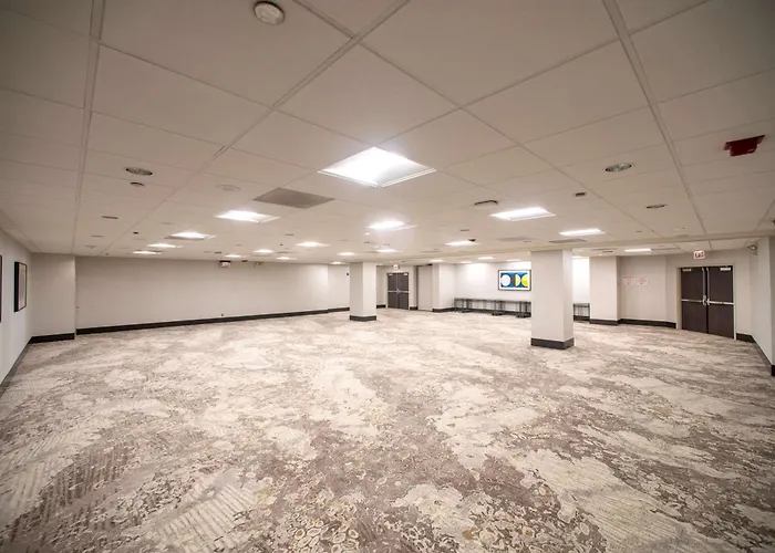 Hilton Chicago O'hare Airport Hotel 4*