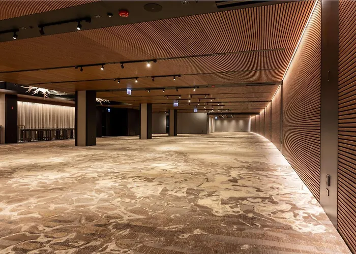 Hilton Chicago O'hare Airport 4*