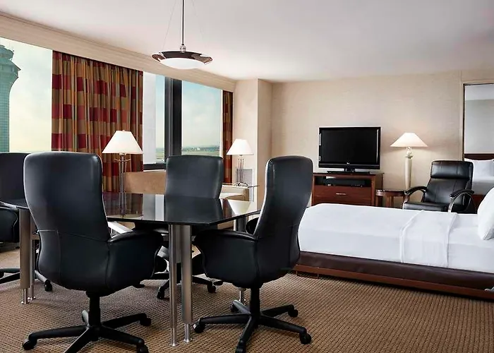 Hilton Chicago O'hare Airport Hotel 4*